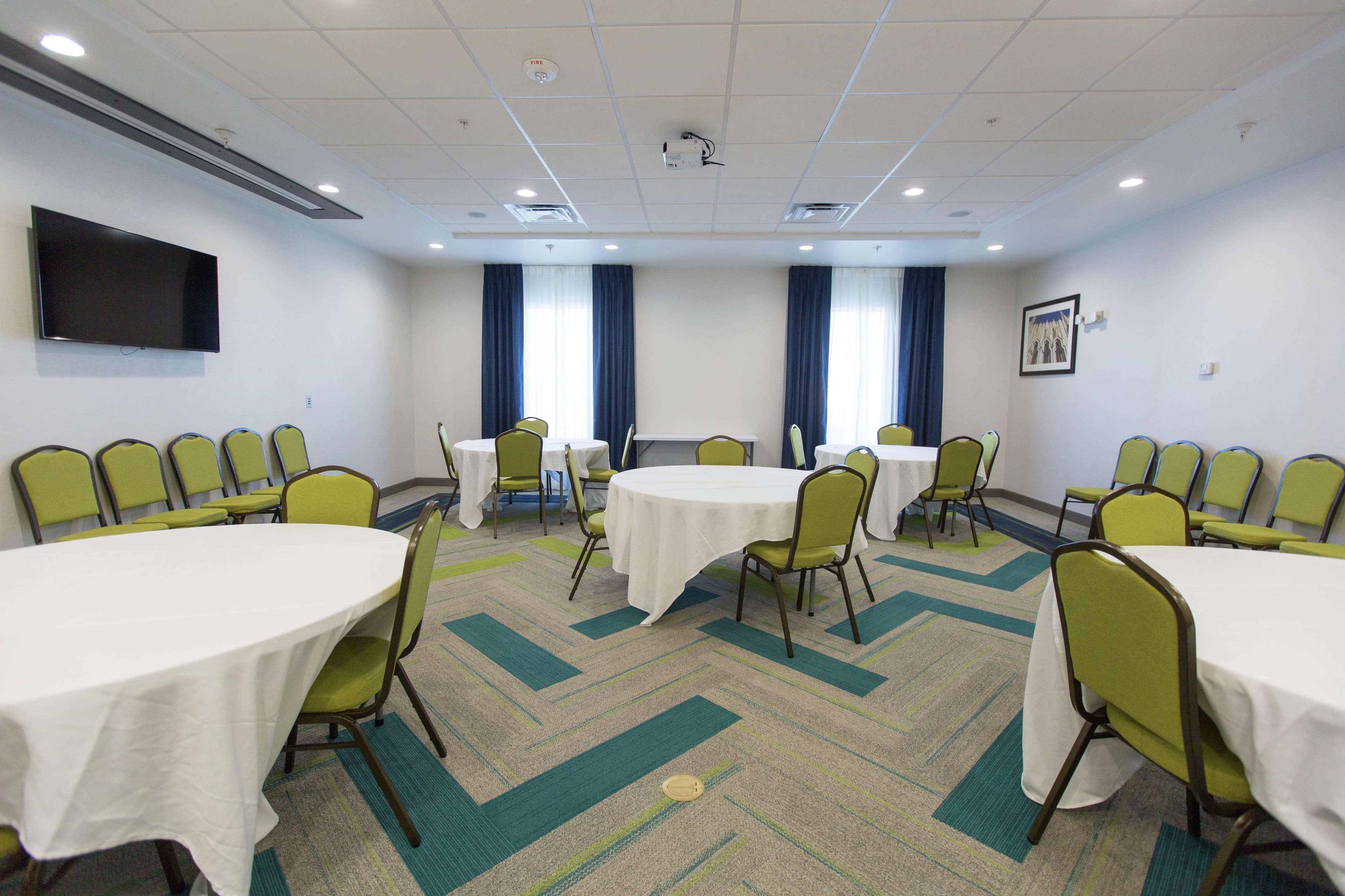 Hampton Inn & Suites Stroud Ngoại thất bức ảnh